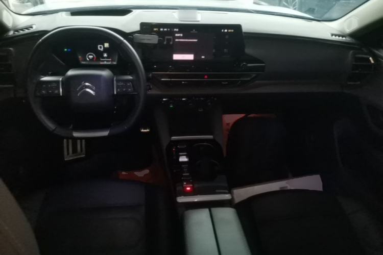 Used Citroen C5 X 2021 1.6T Ignite the Extraordinary Center Console