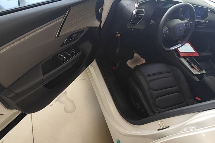 Used Citroen C5 X 2021 1.6T Enjoy the Extraordinary Driver Seat