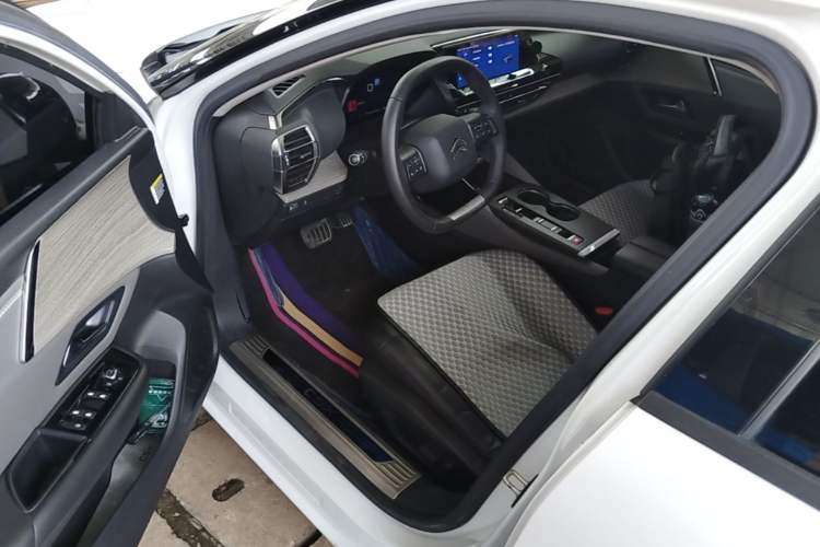 Used Citroen C5 X 2021 1.6T Enjoy the Extraordinary Driver Seat