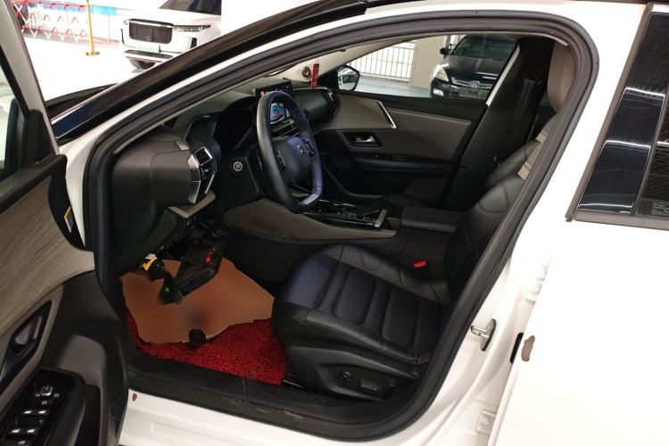 Used Citroen C5 X 2021 1.6T Impressive Edition Driver Seat