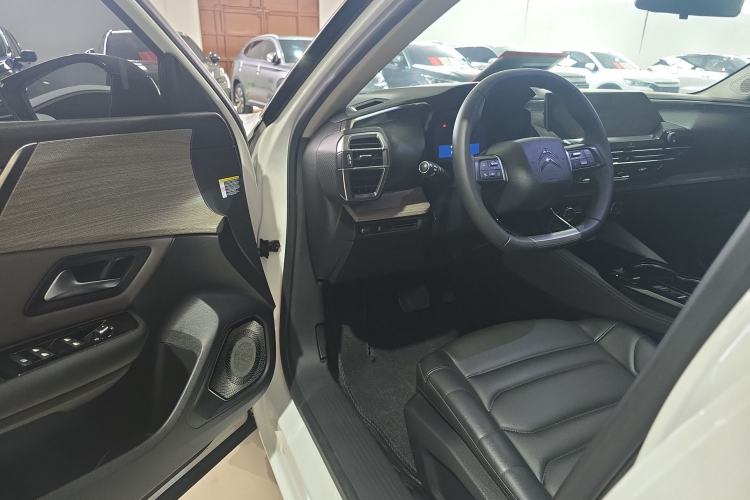 Used Citroen C5 X 2021 1.6T Enjoy the Extraordinary Driver Seat