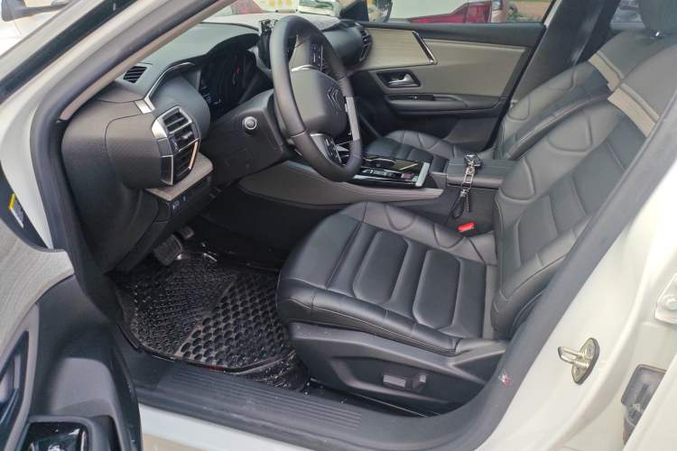 Used Citroen C5 X 2021 1.6T Enjoy the Extraordinary Driver Seat