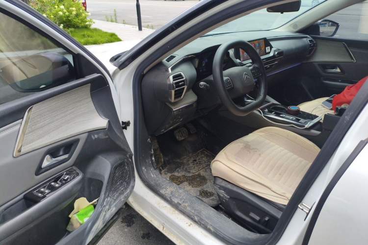 Used Citroen C5 X 2021 1.6T Enjoy the Extraordinary Driver Seat
