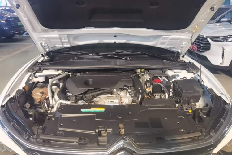 Used Citroen C5 X 2021 1.6T Enjoy the Extraordinary Engine Bay