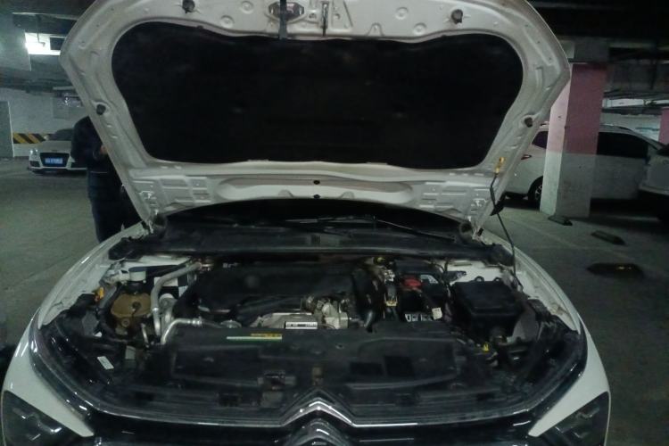 Used Citroen C5 X 2021 1.6T Impressive Edition Engine Bay