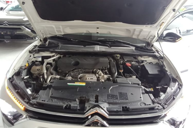 Used Citroen C5 X 2021 1.6T Flagship Edition Engine Bay
