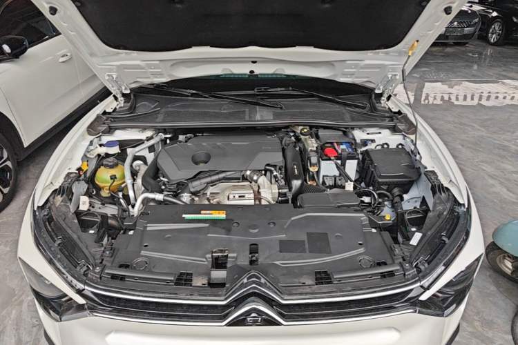 Used Citroen C5 X 2021 1.6T Ignite the Extraordinary Engine Bay