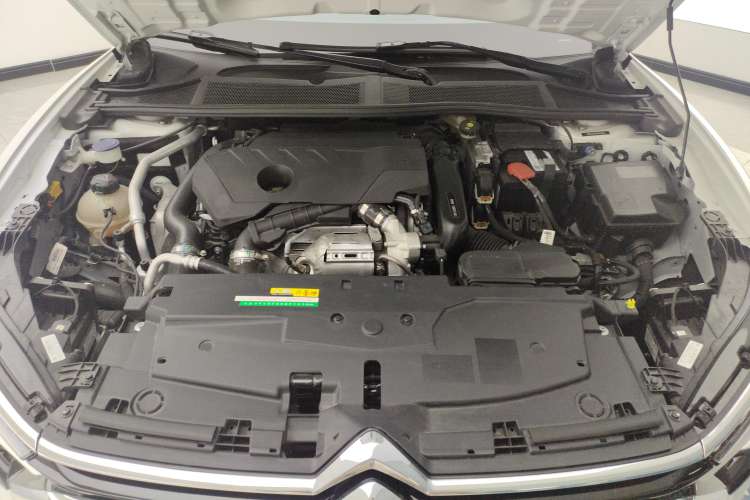 Used Citroen C5 X 2021 1.6T Impressive Edition Engine Bay