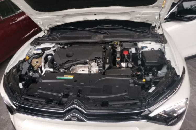 Used Citroen C5 X 2021 1.6T Ignite the Extraordinary Engine Bay