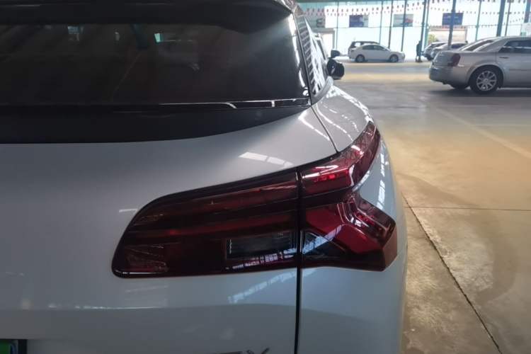 Used Citroen C5 X 2021 1.6T Enjoy the Extraordinary Exterior 3