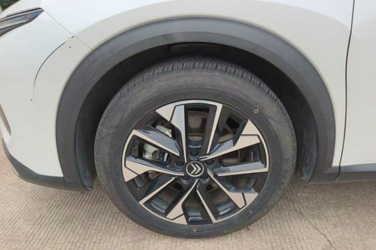 Used Citroen C5 X 2021 1.6T Enjoy the Extraordinary Exterior 4
