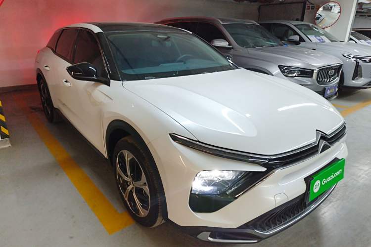 Used Citroen C5 X 2021 1.6T Enjoy the Extraordinary Front Right 45 Deg