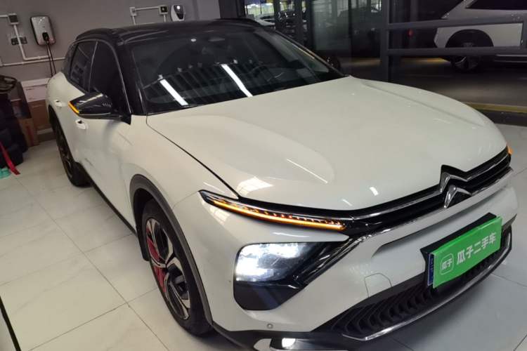 Used Citroen C5 X 2021 1.6T Ignite the Extraordinary Front Right 45 Deg