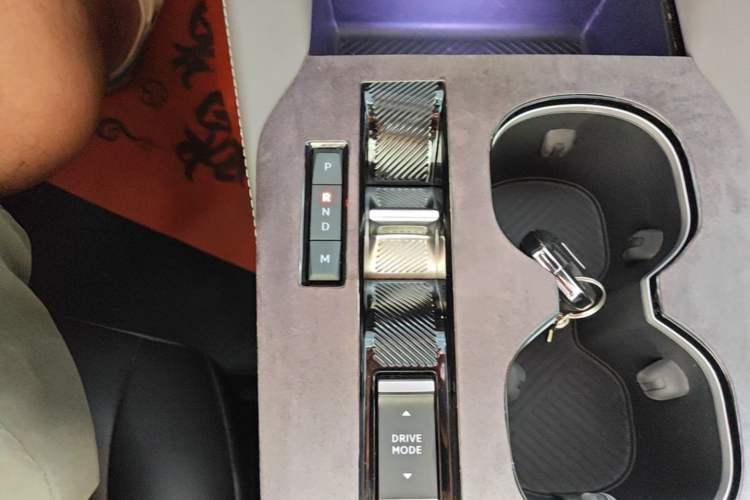 Used Citroen C5 X 2021 1.6T Ignite the Extraordinary Gear Lever