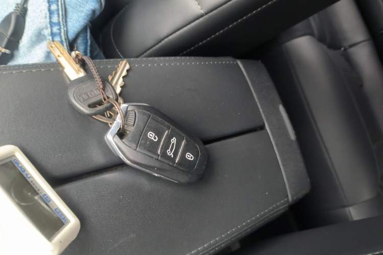 Used Citroen C5 X 2021 1.6T Enjoy the Extraordinary Interior 1