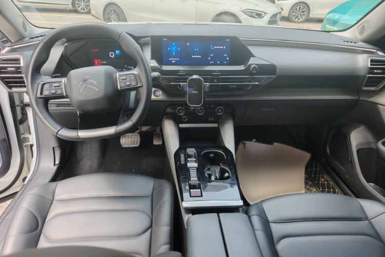 Used Citroen C5 X 2021 1.6T Enjoy the Extraordinary Interior 2
