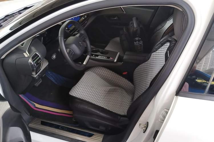 Used Citroen C5 X 2021 1.6T Enjoy the Extraordinary Left Front Seat