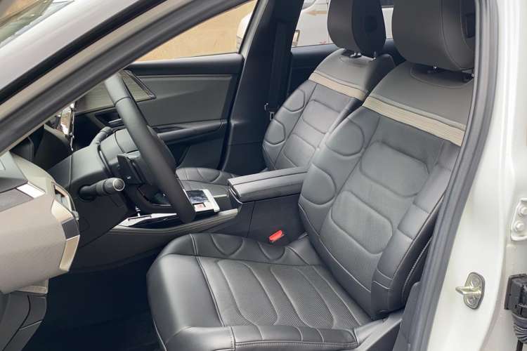 Used Citroen C5 X 2021 1.6T Ignite the Extraordinary Left Front Seat