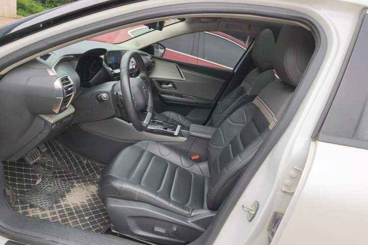 Used Citroen C5 X 2021 1.6T Enjoy the Extraordinary Left Front Seat