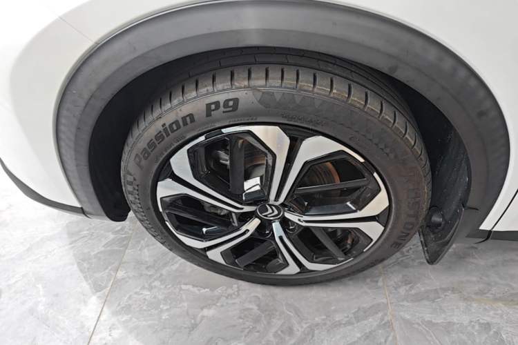 Used Citroen C5 X 2021 1.6T Ignite the Extraordinary Left Front Wheel Hub