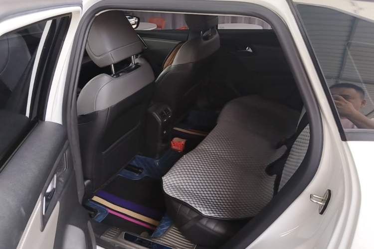 Used Citroen C5 X 2021 1.6T Enjoy the Extraordinary Left Rear Seat