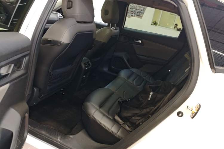 Used Citroen C5 X 2021 1.6T Ignite the Extraordinary Left Rear Seat
