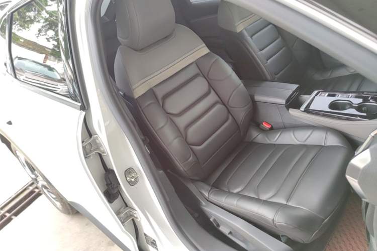 Used Citroen C5 X 2021 1.6T Enjoy the Extraordinary Right Front Seat