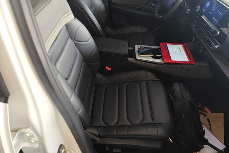 Used Citroen C5 X 2021 1.6T Enjoy the Extraordinary Right Front Seat