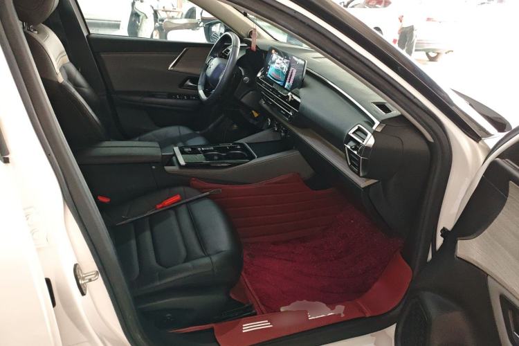 Used Citroen C5 X 2021 1.6T Impressive Edition Right Front Seat