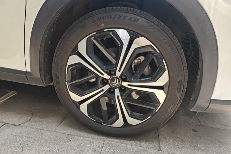Used Citroen C5 X 2021 1.6T Flagship Edition Right Front Wheel Hub