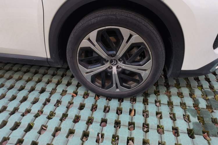 Used Citroen C5 X 2021 1.6T Enjoy the Extraordinary Right Front Wheel Hub