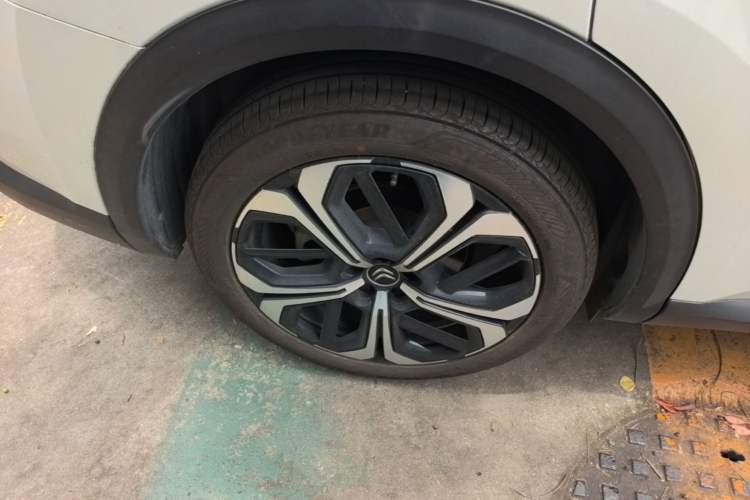 Used Citroen C5 X 2021 1.6T Flagship Edition Right Rear Wheel Hub