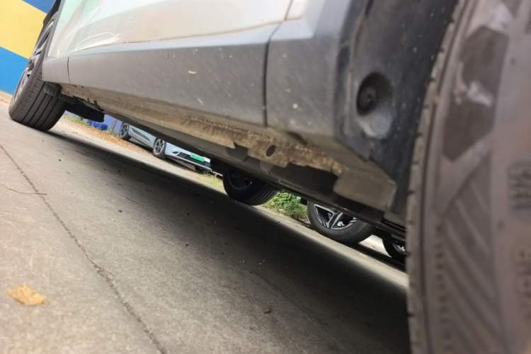 Used Citroen C5 X 2021 1.6T Flagship Edition Right Side Sill