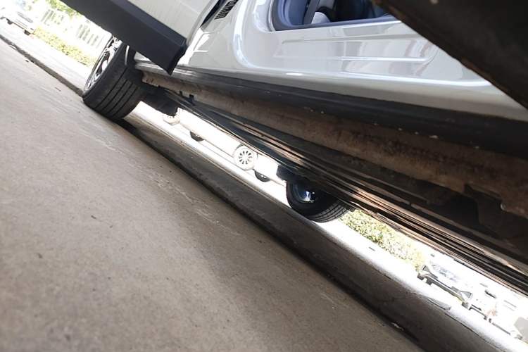 Used Citroen C5 X 2021 1.6T Impressive Edition Right Side Sill