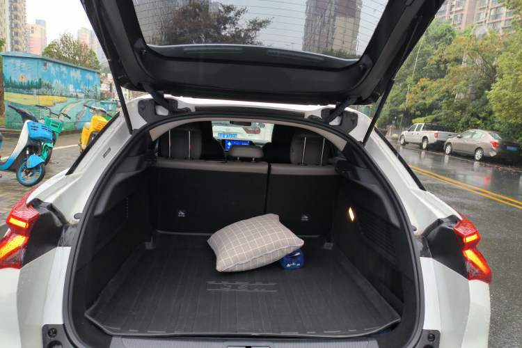 Used Citroen C5 X 2021 1.6T Enjoy the Extraordinary Trunk