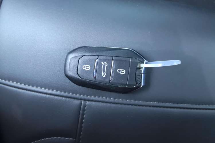 Used Citroen C5 X 2021 1.6T Enjoy the Extraordinary Vehicle Key