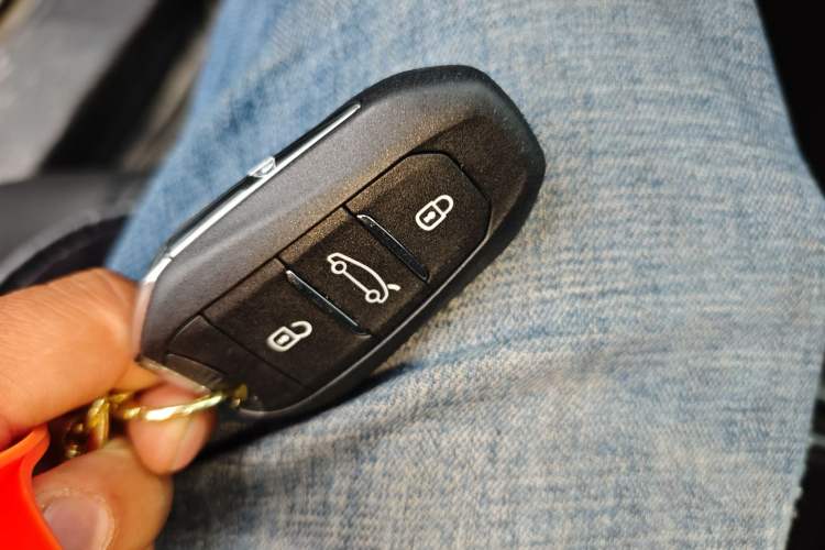 Used Citroen C5 X 2021 1.6T FM Version Vehicle Key