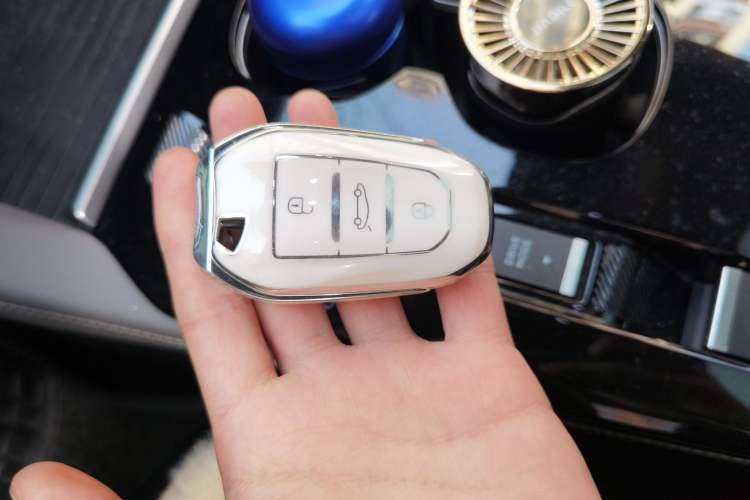 Used Citroen C5 X 2021 1.6T Enjoy the Extraordinary Vehicle Key