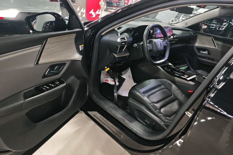 Used Citroen C5 X 2022 1.6T Xiang Bufan – Year of the Tiger New Beginnings Edition Interior 3