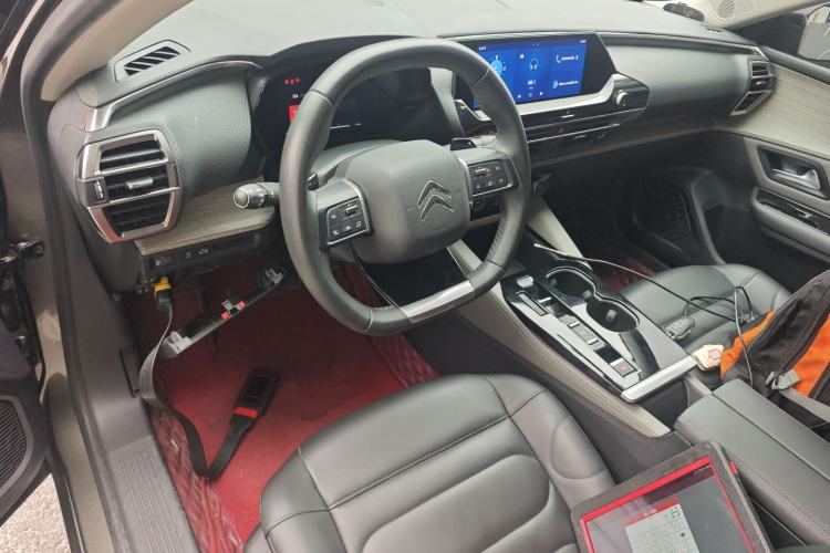 Used Citroen C5 X 2022 1.6T Xiang Bufan – Year of the Tiger New Beginnings Edition Center Console