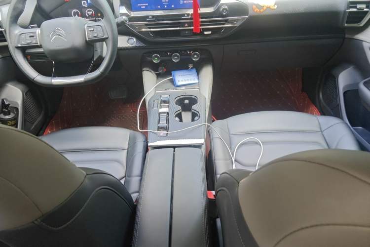 Used Citroen C5 X 2022 1.6T Xiang Bufan – Year of the Tiger New Beginnings Edition Center Console