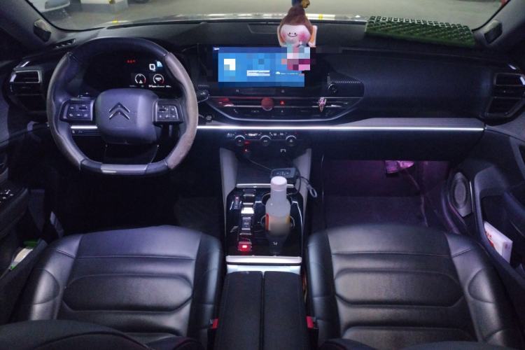 Used Citroen C5 X 2022 1.6T Xiang Bufan – Year of the Tiger New Beginnings Edition Center Console