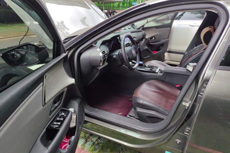 Used Citroen C5 X 2022 1.6T Xiang Bufan – Year of the Tiger New Beginnings Edition Driver Seat
