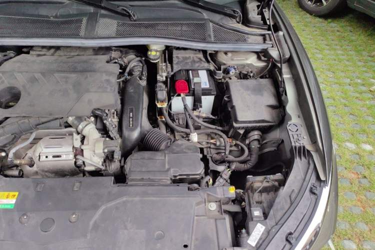 Used Citroen C5 X 2022 1.6T Xiang Bufan – Year of the Tiger New Beginnings Edition Engine Bay Left