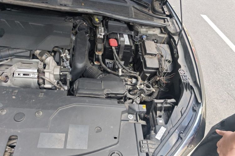 Used Citroen C5 X 2022 1.6T Xiang Bufan – Year of the Tiger New Beginnings Edition Engine Bay Left