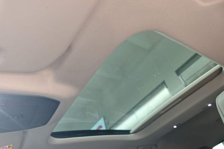 Used Citroen C5 X 2022 1.6T Xiang Bufan – Year of the Tiger New Beginnings Edition Headliner