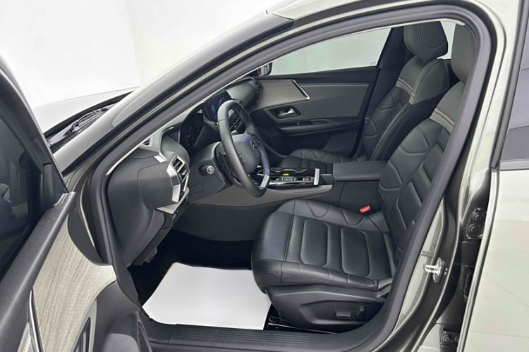 Used Citroen C5 X 2022 1.6T Xiang Bufan – Year of the Tiger New Beginnings Edition Interior 3