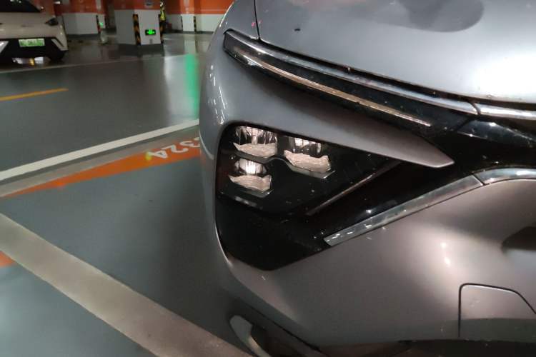 Used Citroen C5 X 2022 1.6T Extraordinary Style—Year of the Tiger New-Year Special Edition Right Front Headlight