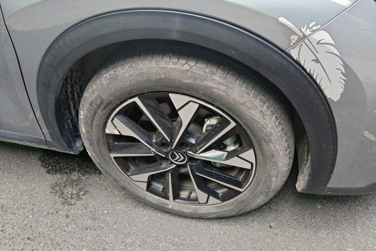 Used Citroen C5 X 2022 1.6T Xiang Bufan – Year of the Tiger New Beginnings Edition Right Front Wheel Hub