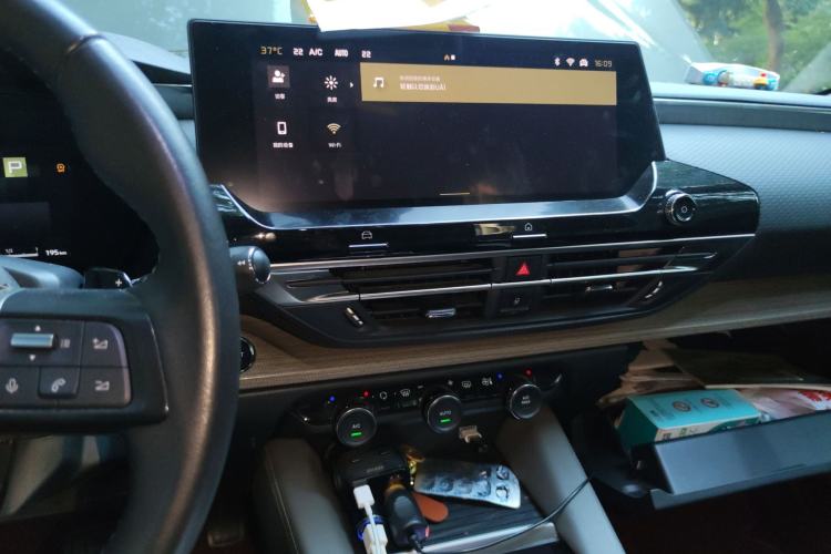 Used Citroen C5 X 2022 1.6T Extraordinary Style—Year of the Tiger New-Year Special Edition Audio And AC Panel